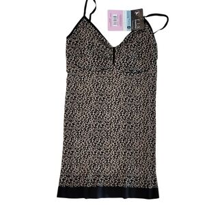 B10. NWT WunderWear Leopard Print Women's Shapewear - Size L/XL